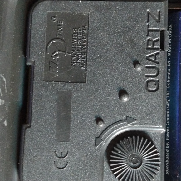 Wall Clock - Picture 2 of 2